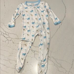 Kyte BABY White and Blue Animal Print Footie